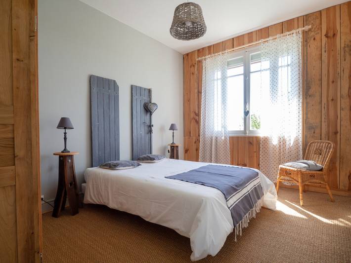 Gîte pour 8 personnes, avec piscine, adapté aux familles à Monflanquin - 4