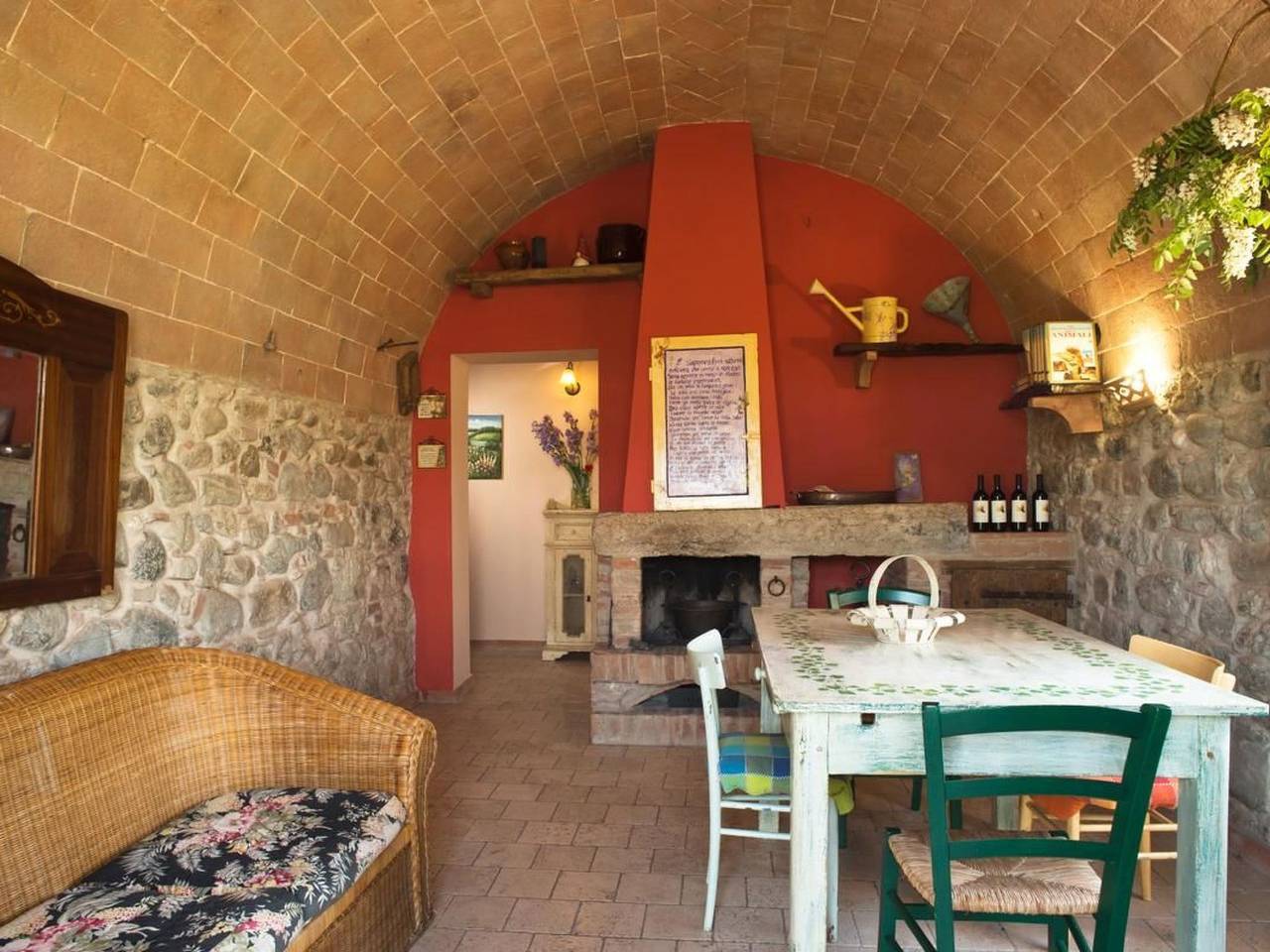 Appartamento intero, Efeu"-Wohnung mit Gemeinschaftspool in Volterra, Pisa e dintorni