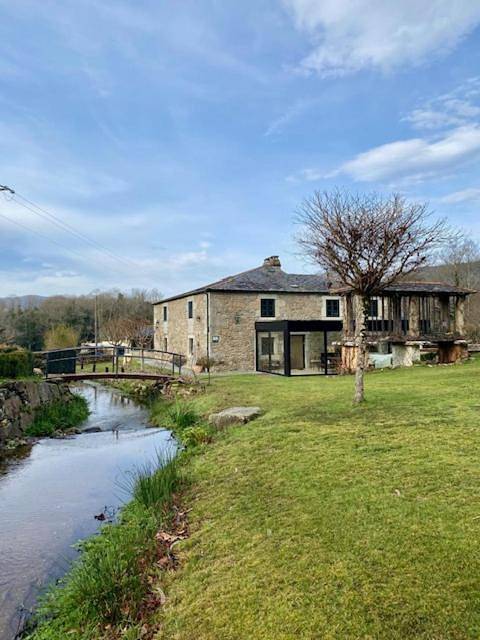 Chalet para 10 personas, con vistas además de vistas al lago y jardín en Provincia de Lugo - 3