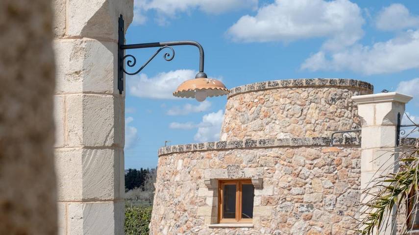 Ferienanlage für 4 Personen, mit Pool und Garten sowie Ausblick, kinderfreundlich in Süditalien - 2