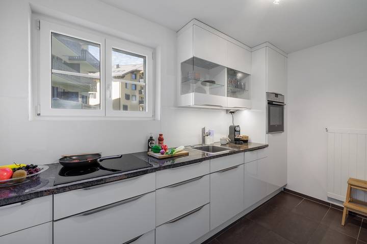 Ganze Wohnung, Chasa Valbernard 4105: Grosszügige 3.5-Zimmerwohnung mit Komfort und Bergblick in Vulpera, Tarasp