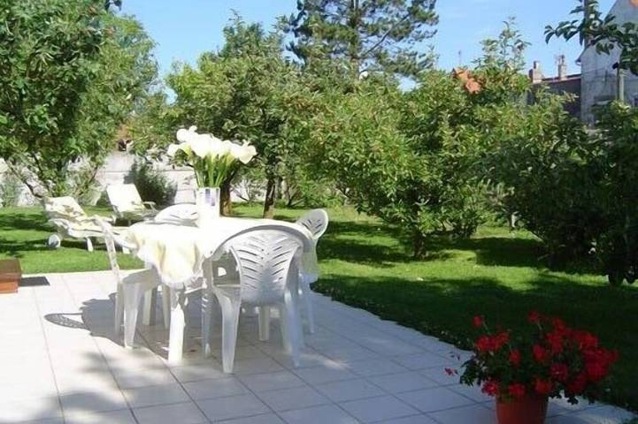 Gîte pour 4 personnes, avec terrasse et jardin, animaux acceptés - 1
