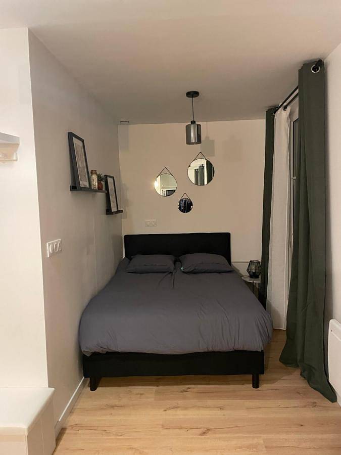 Appartement entier, One-Bedroom Apartment in Provins, Seine-et-Marne