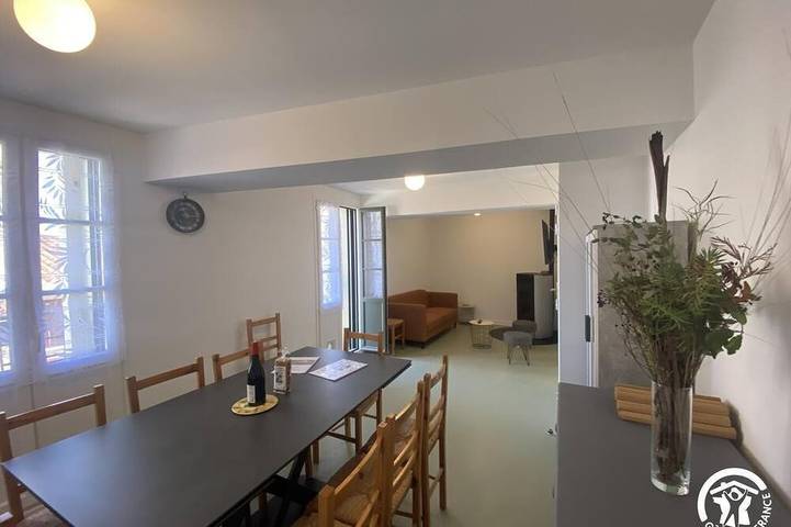 Location de vacances pour 12 personnes à Trilla