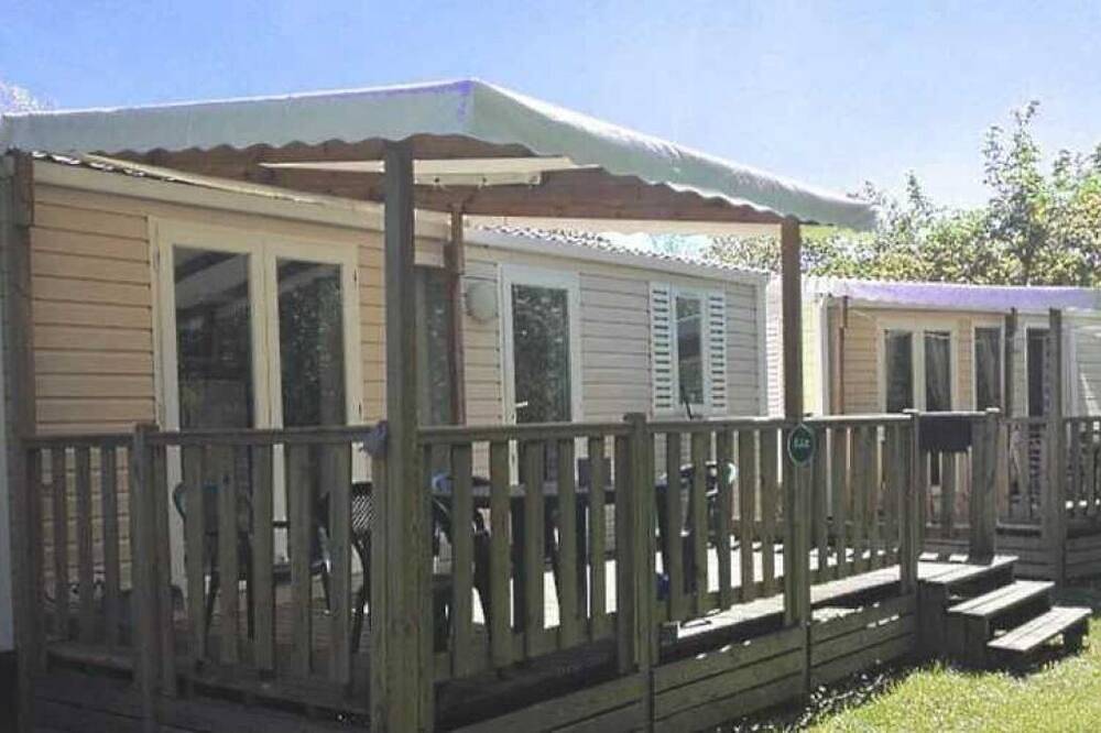 Camping 4 étoiles - ccaeh00 in Châlons-en-Champagne, Marne