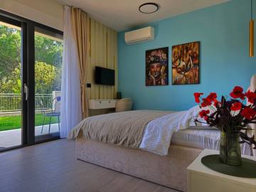 Villa for 8 People in Srebreno, Dubrovnik-Neretva, Photo 4