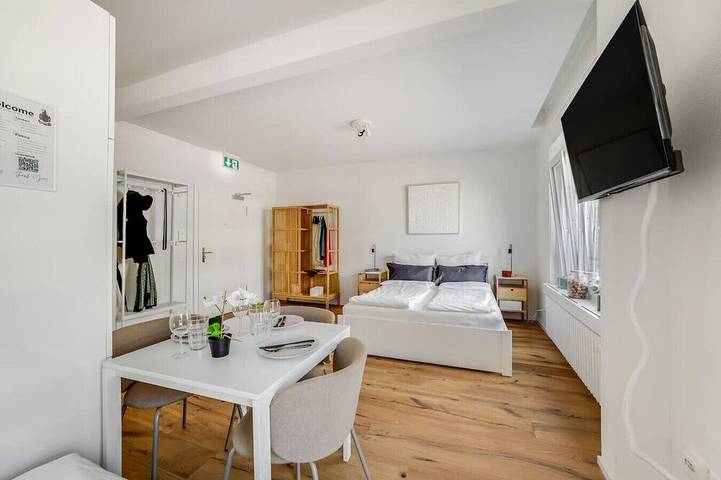 Ganze Wohnung, Stilvolles Studio Apartment bei der Messe Olma in St. Gallen, Zürich Voralpen