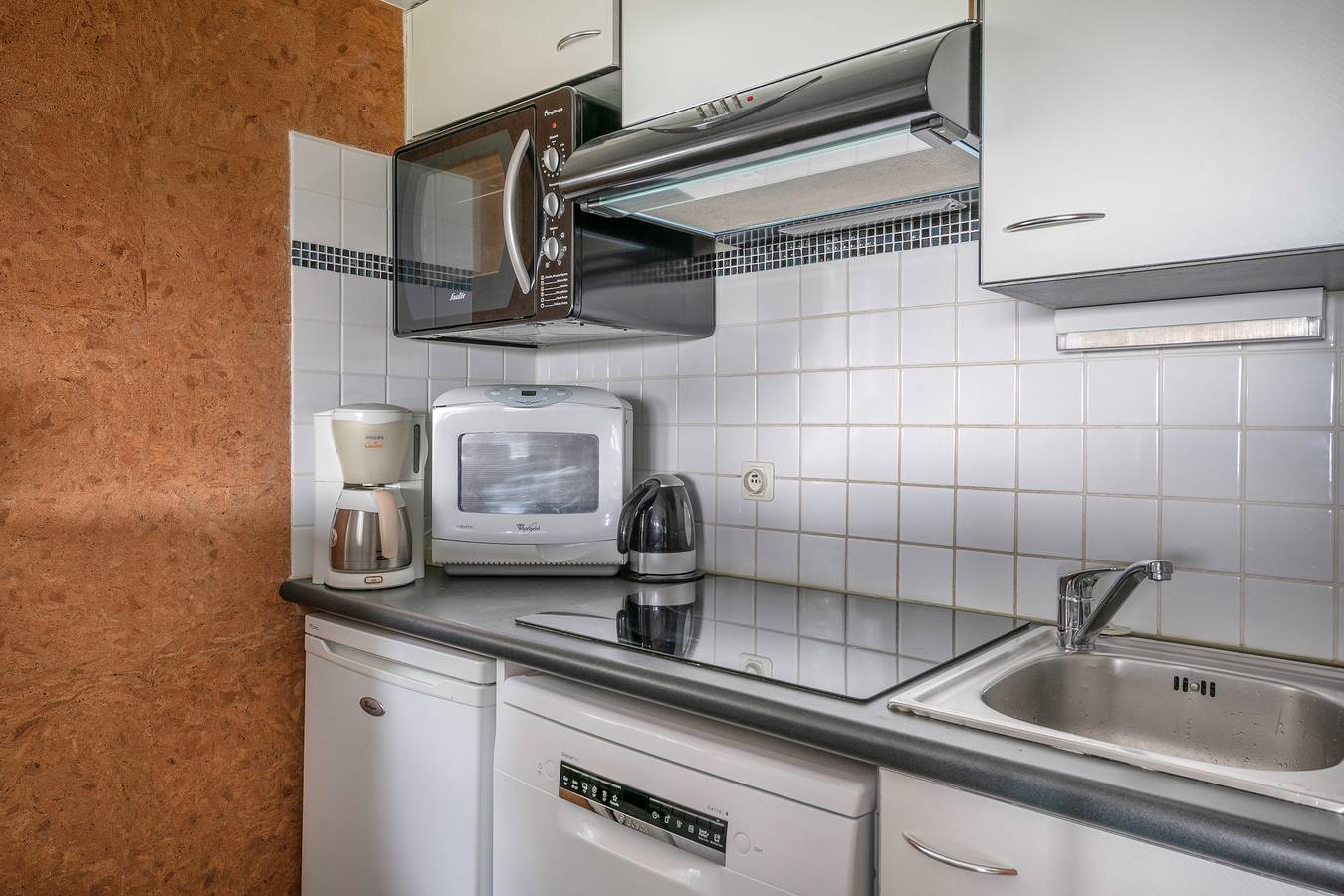 Appartement entier, À 300m des plages, 2 adultes - 2 enfants in Saint-Gildas-de-Rhuys, Côte des Mégalithes