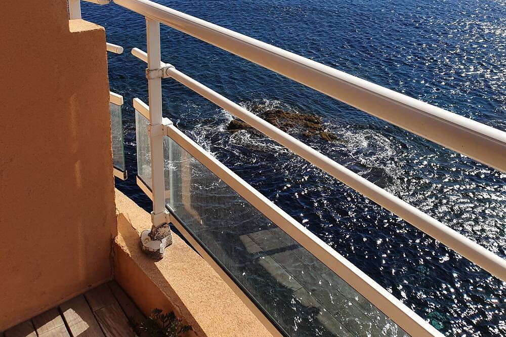 Ganze Wohnung, Un Balcon sur la mer in Le Trayas, Saint-Raphaël