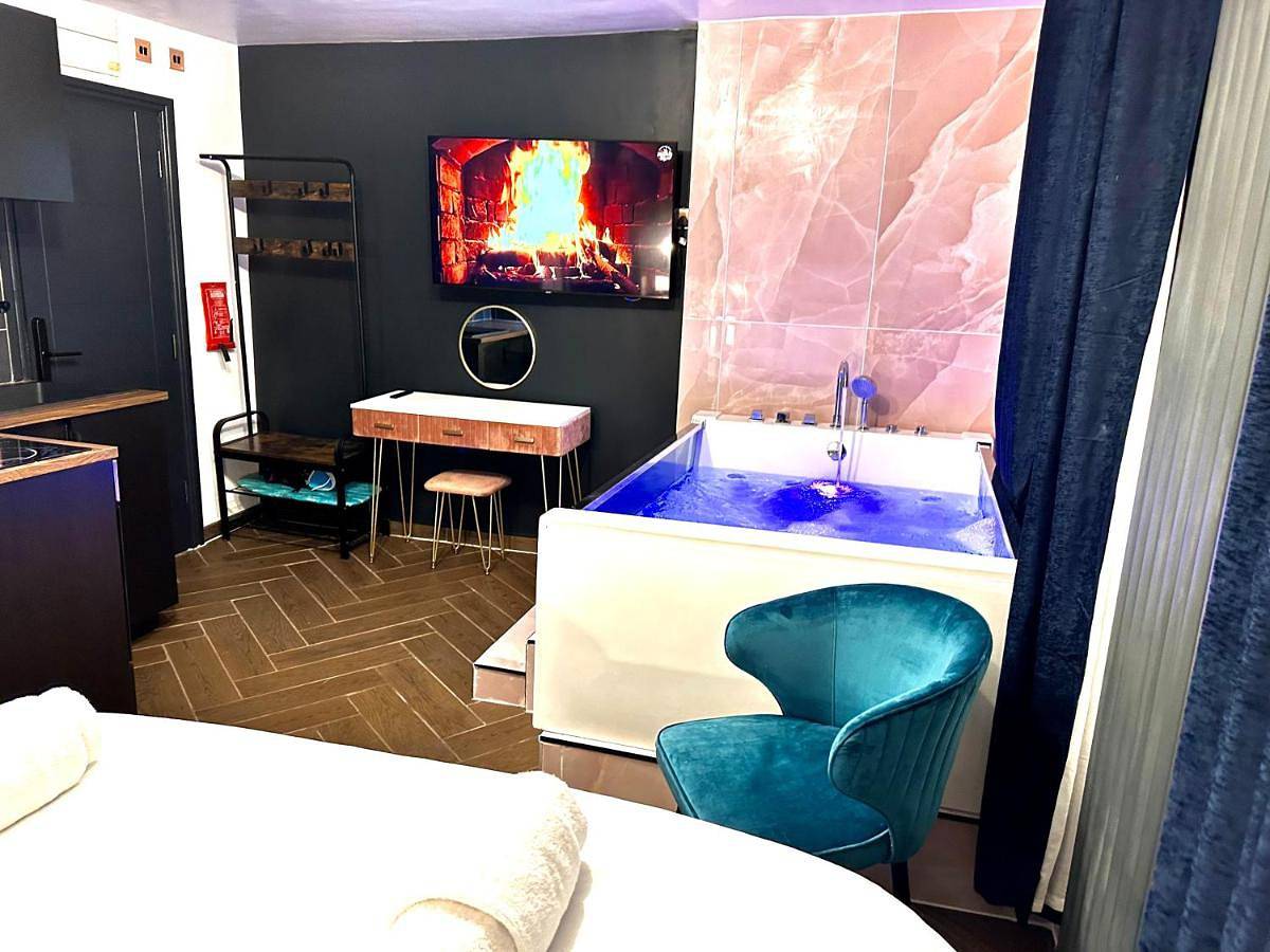 G Eighty Four in Hackney, Londres