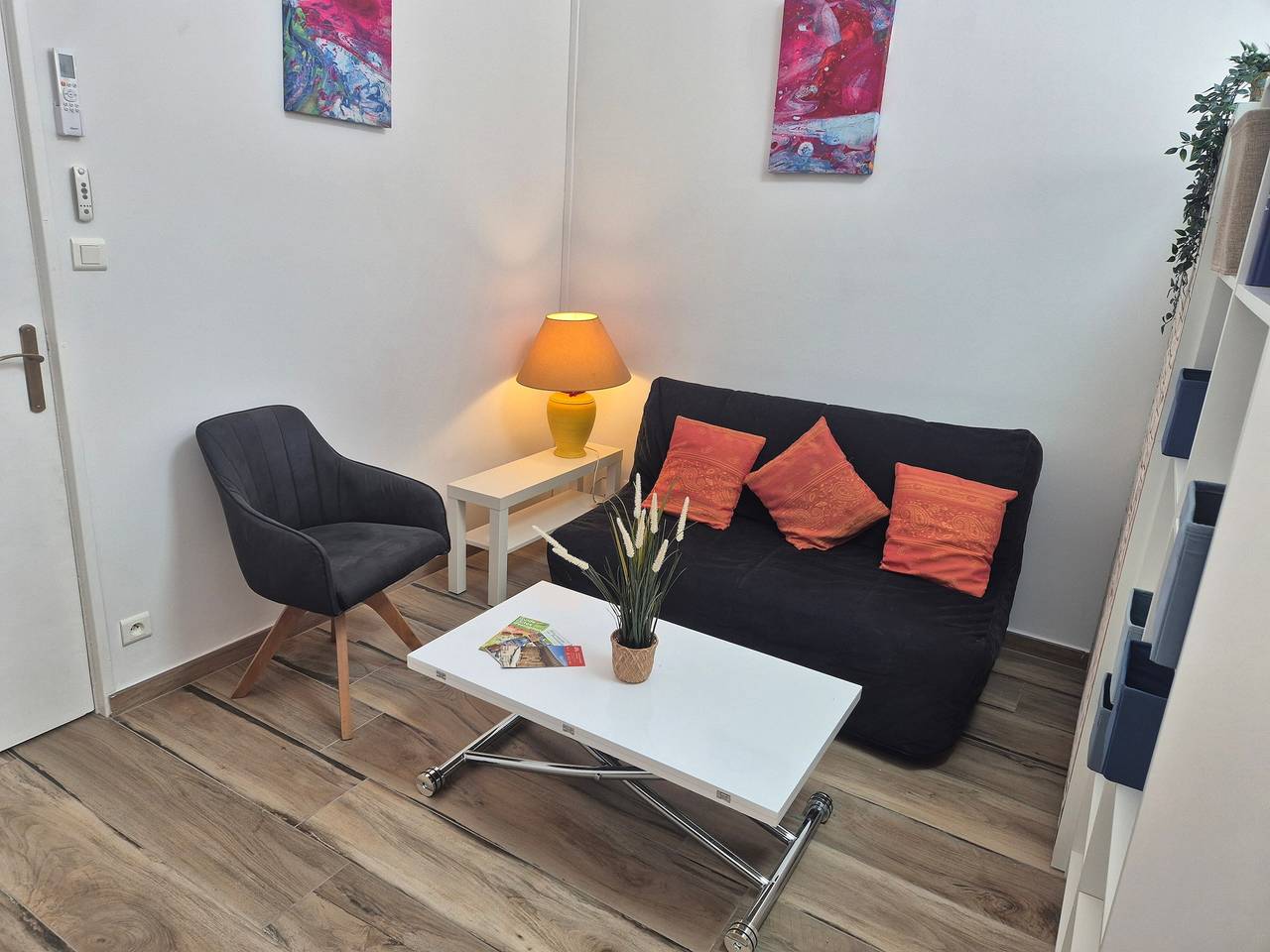 Studio entier, Studio neuf aux portes des Alpilles, piscine et grand jardin in Les Paluds de Noves, Noves