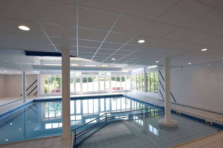 Vakantieappartement voor 2 personen, with zwembad and tuin as well as sauna in Hollum