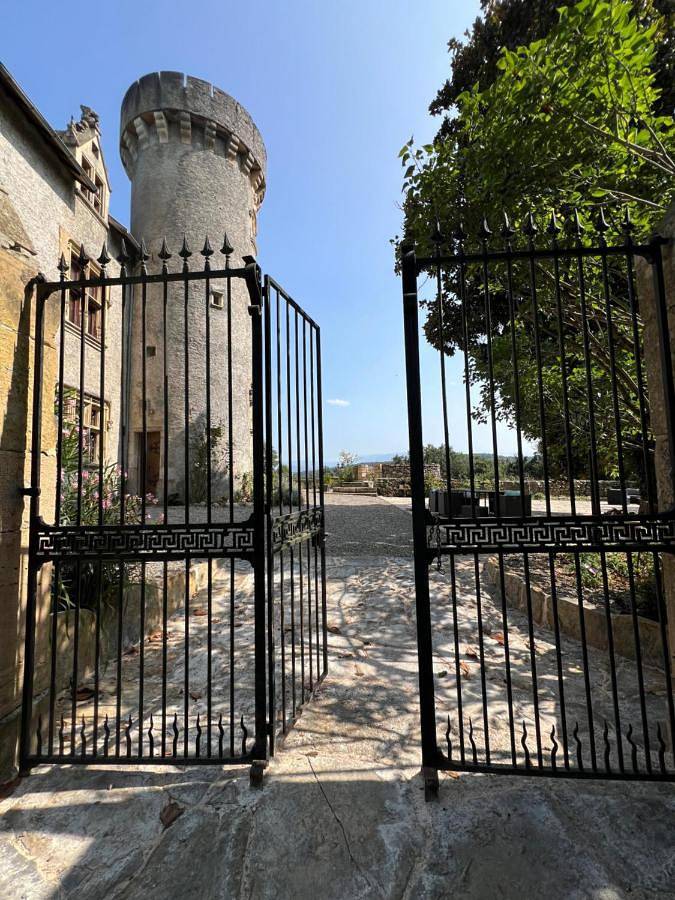 Chateau Mariande in Estancarbon, Haute-Garonne