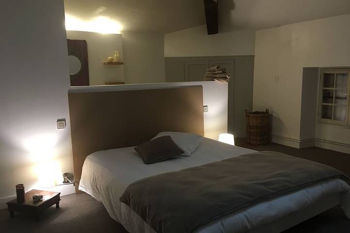 Location de vacances pour 10 personnes, avec jardin et terrasse à Sainte-Eulalie - 4