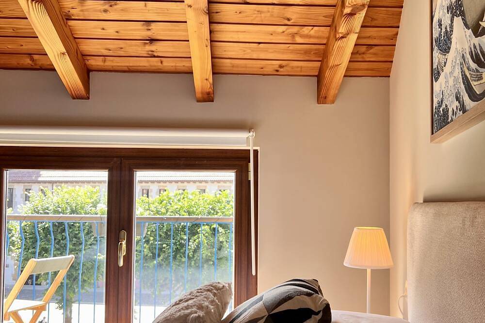 Entire apartment, Chicflat Bermeo 2 (Duplex in the old town) in Bermeo, Urdaibai Biosphere Reserve