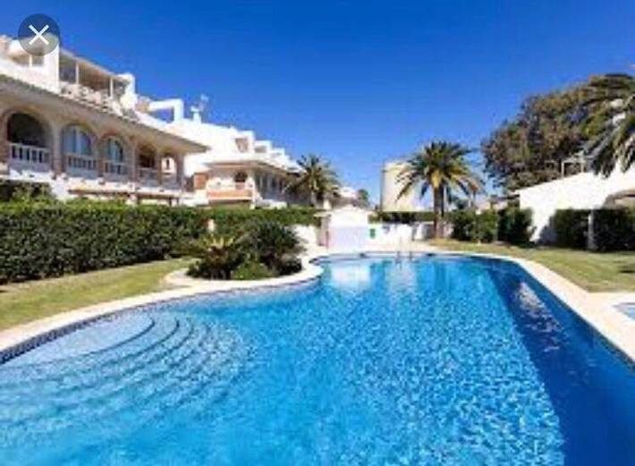 Apartamento para 4 personas, con jardín además de vistas y piscina, Se admiten mascotas en Almadraba
