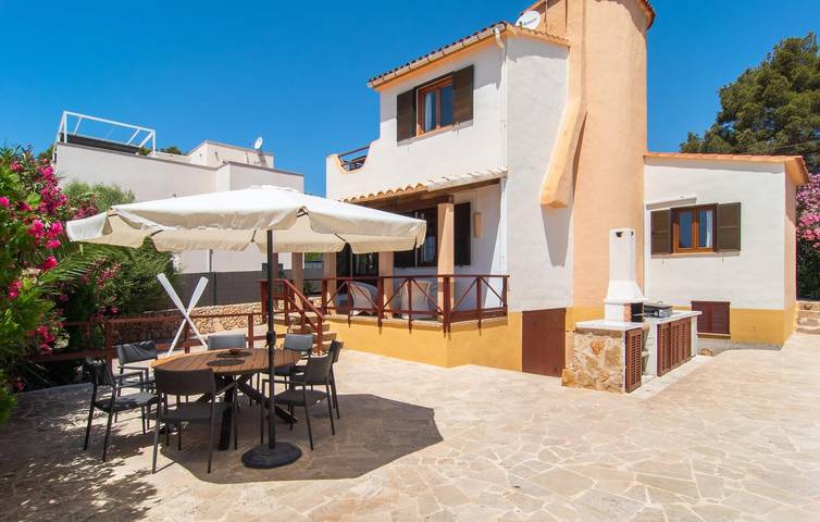 Ferienhaus für 6 Personen, mit Terrasse in Cala Pi