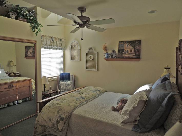 Vacation rental for 6 people, with hot tub and pool as well as yard in Encinitas