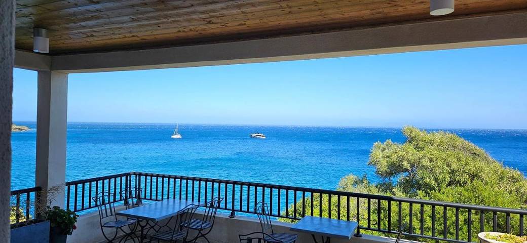 Chambre d’hôte pour 2 personnes, avec Terrasse et Vue en Corse