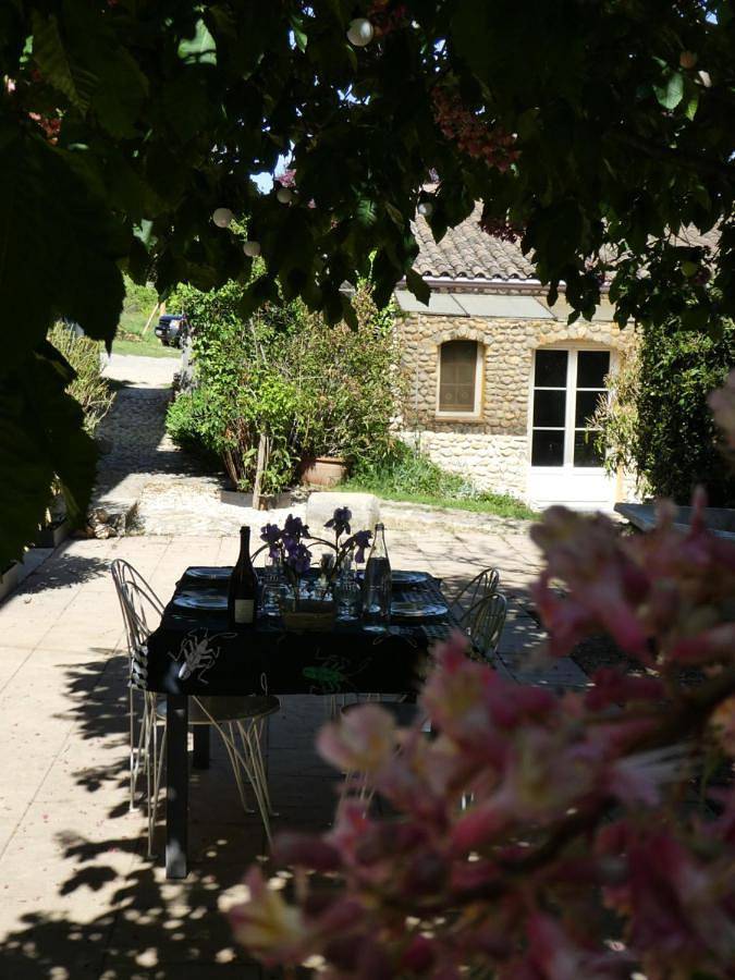 Chambre d’hôte pour 4 personnes, avec jardin et piscine, animaux acceptés à Valensole - 4