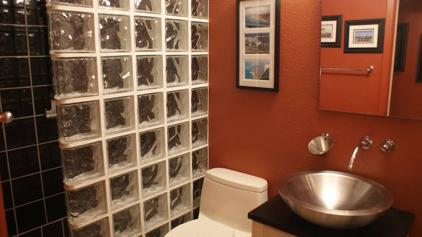 Vacation rental for 6 people, with balcony and yard in Gulf Coast