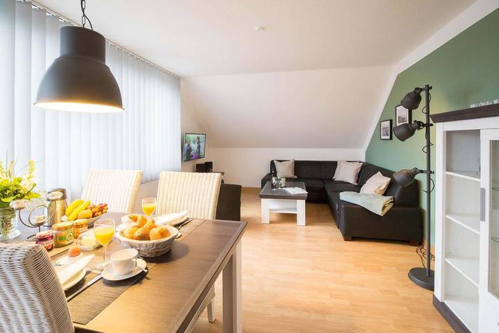Ferienwohnung für 2 Personen, mit Balkon und Garten
