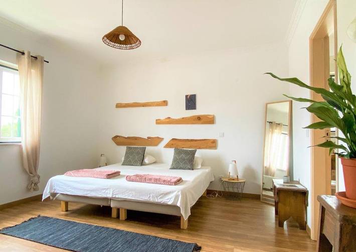 Hostel para 2 pessoas, com Terraço e Jardim em Encarnação