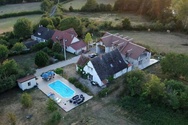 Villa pour 40 personnes, avec terrasse et jardin