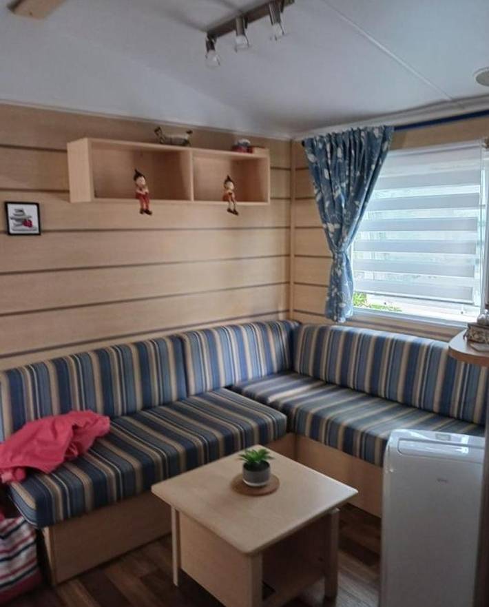 Camping pour 6 personnes, avec piscine et terrasse, animaux acceptés à Saint-Georges-de-Didonne