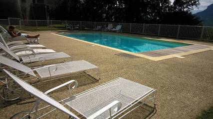 Château pour 4 personnes, avec jardin ainsi que terrasse et piscine dans Auvergne-Rhône-Alpes