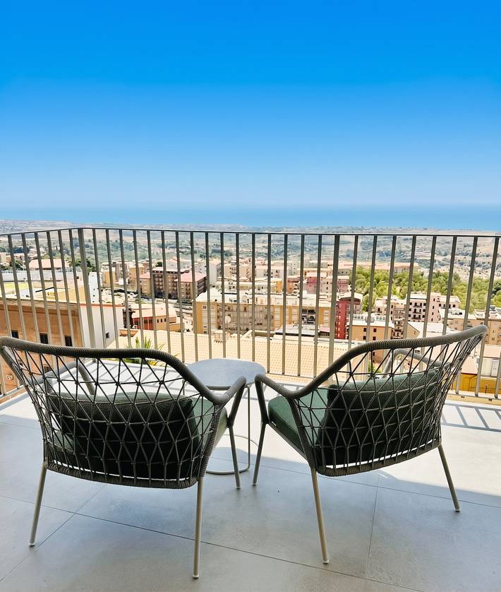 Apartamento de vacaciones para 6 personas, con balcón/terraza y terraza - 1