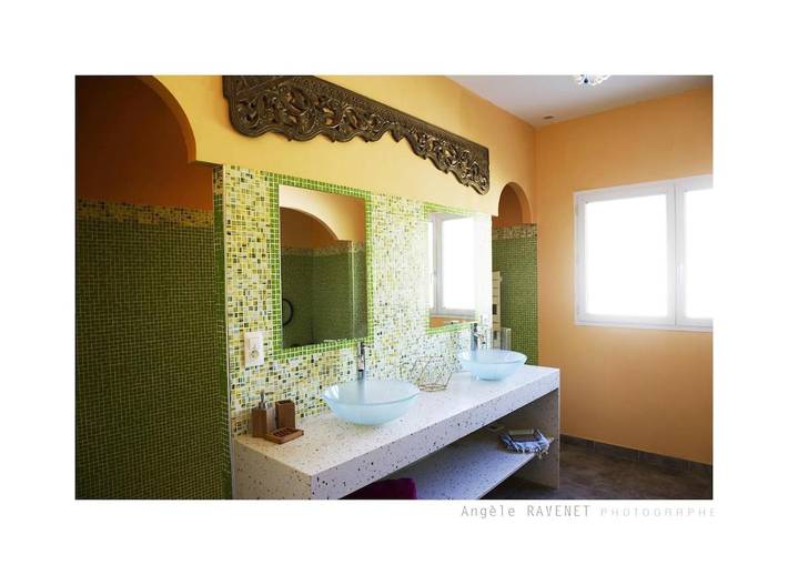 Location de vacances pour 14 personnes, avec vue ainsi que jardin et piscine à Puissalicon - 4