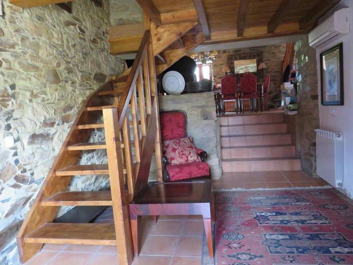 Location de vacances pour 6 personnes, avec terrasse ainsi que jardin et vue à Proença-a-Nova - 2