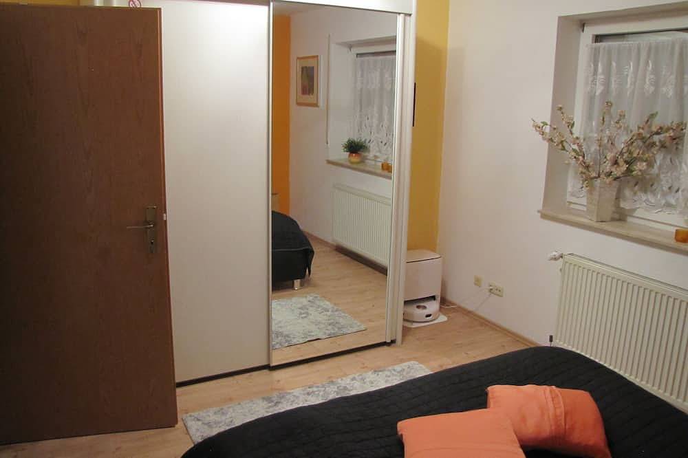 Ganze Wohnung, Voll ausgestattete Ferienwohnung bei Frankfurt mit privatem Eingang/ Parkplatz in Bad Vilbel, Wetterau