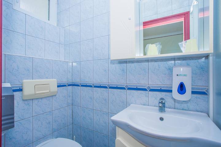 Ferienwohnung für 2 Personen, mit Balkon/Terrasse in Banjol - 4