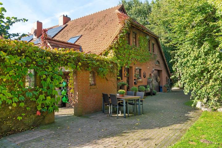 Hel lägenhet, Apartment 'Ferienwohnung Wiedemann' with Private Terrace and Wi-Fi in Oldeburg, Südbrookmerland