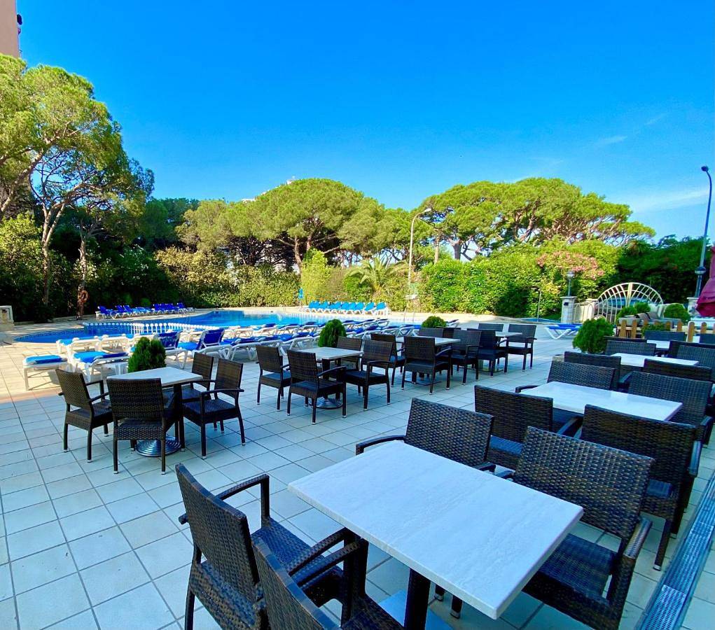 Hotel Blaumar in Els Pins Blanes, Blanes