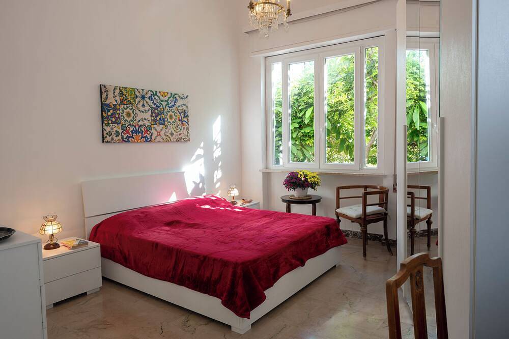 Mondello Vacation Home Villa Rosa in Mondello, Palerme