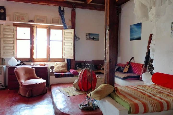 Location de vacances pour 5 personnes, avec jardin et terrasse dans La Isleta del Moro - 2