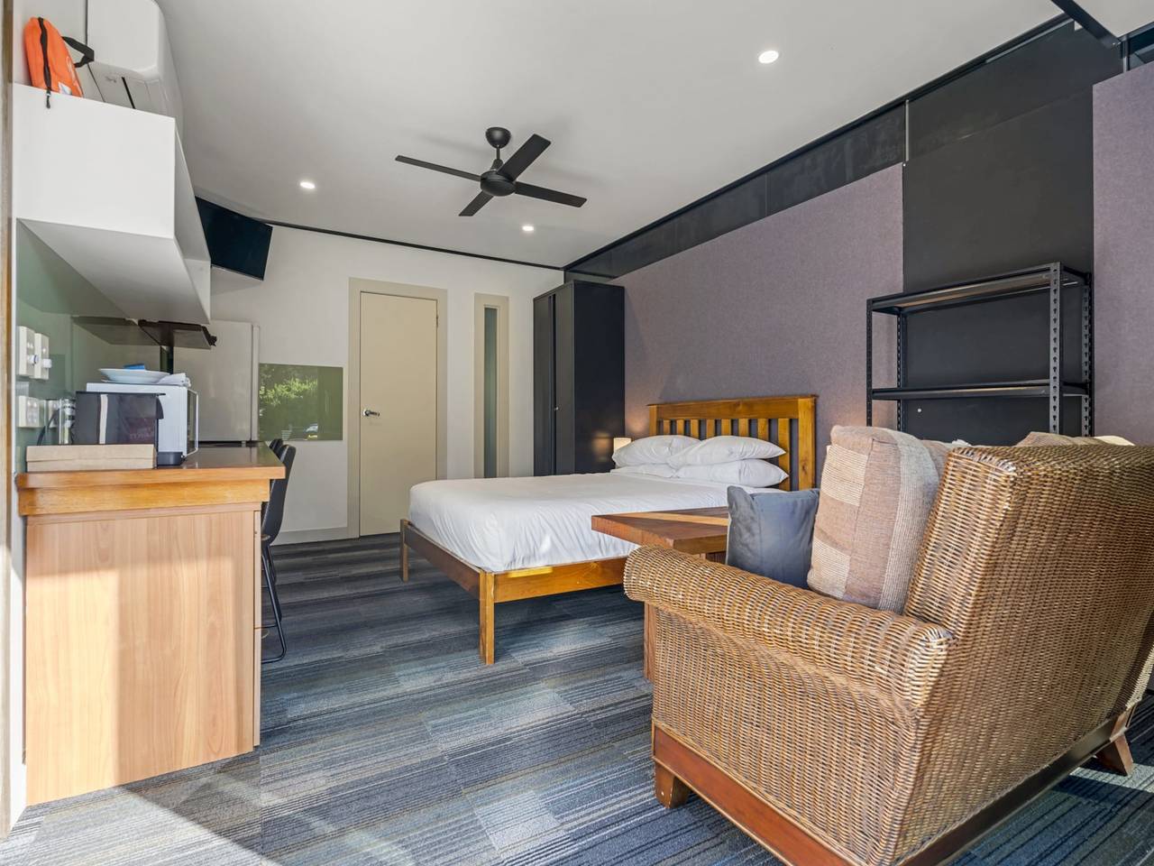 Entire studio, Mclaren Flat Studio Near Vineyards in McLaren Flat, City of Onkaparinga