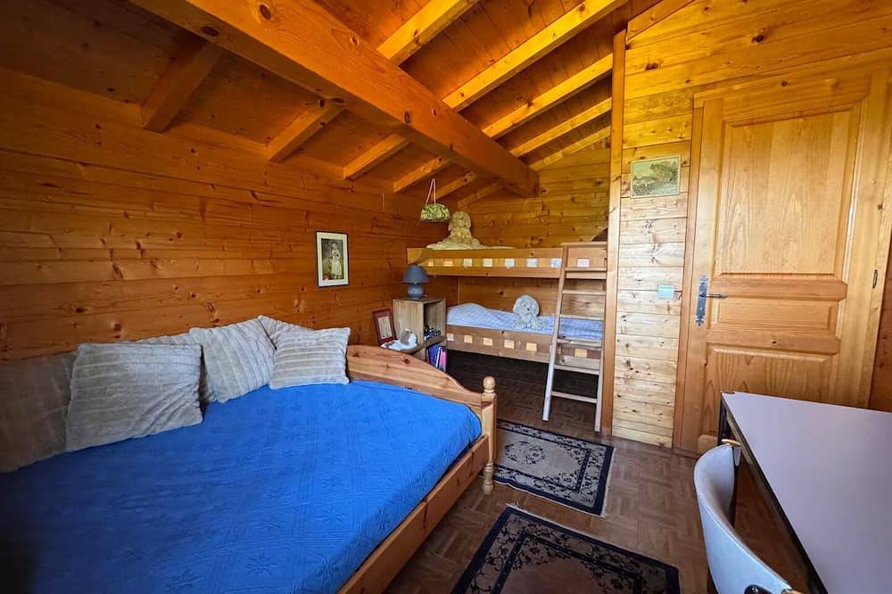 10 min from Lake Annecy, large, quiet chalet with view in Faverges, Parque natural regional del Macizo de Bauges