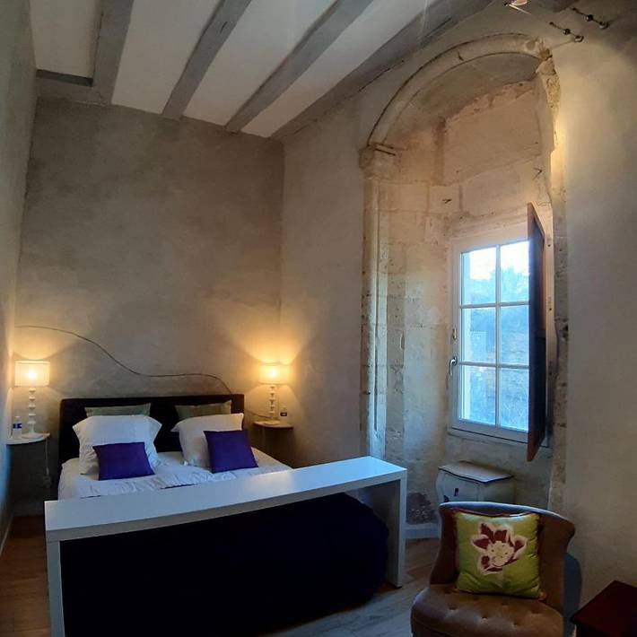 Location de vacances pour 2 personnes, avec piscine ainsi que vue et jardin à Montreuil-Bellay - 3