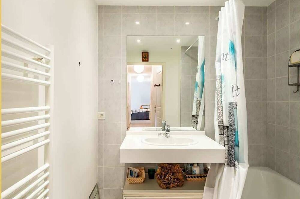 Entire apartment, Chez Marta | T3 Avec Jardin | Annemasse in Annemasse, Saint-Julien-en-Genevois region