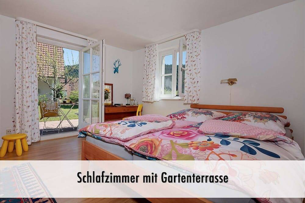 Schindelhäusle Schillerstraße mit großem Garten, Hunde, 3 Schlafzimmer, 7 Personen in Alpirsbach, Kinzigtal