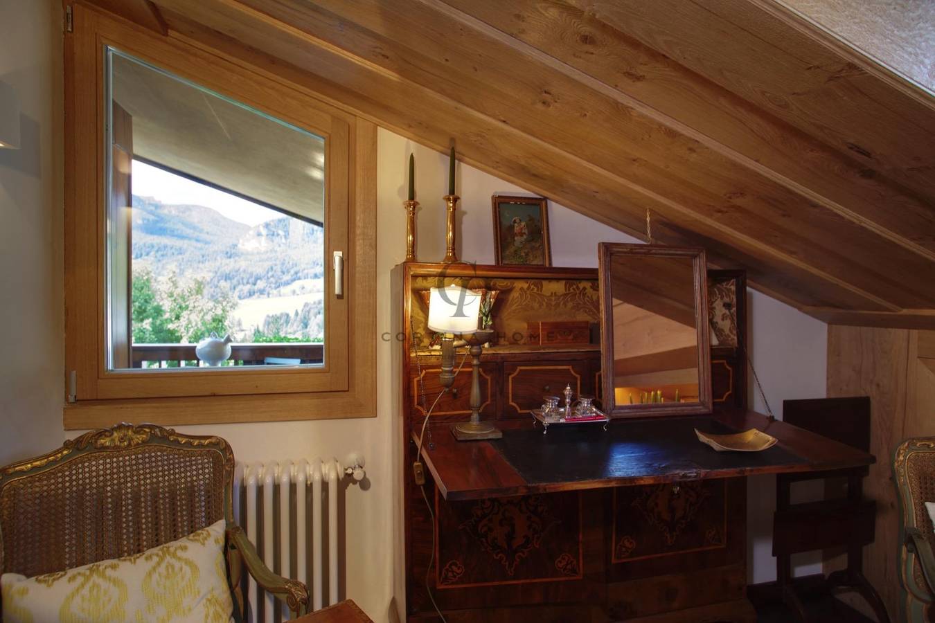 Appartamento intero, Elegante attico vista Tofane. in Cortina d'Ampezzo e dintorni, Dolomiti Superski