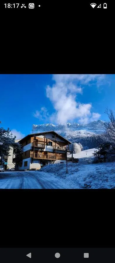 Apartamento de vacaciones para 5 personas, con jardín y vistas - 1