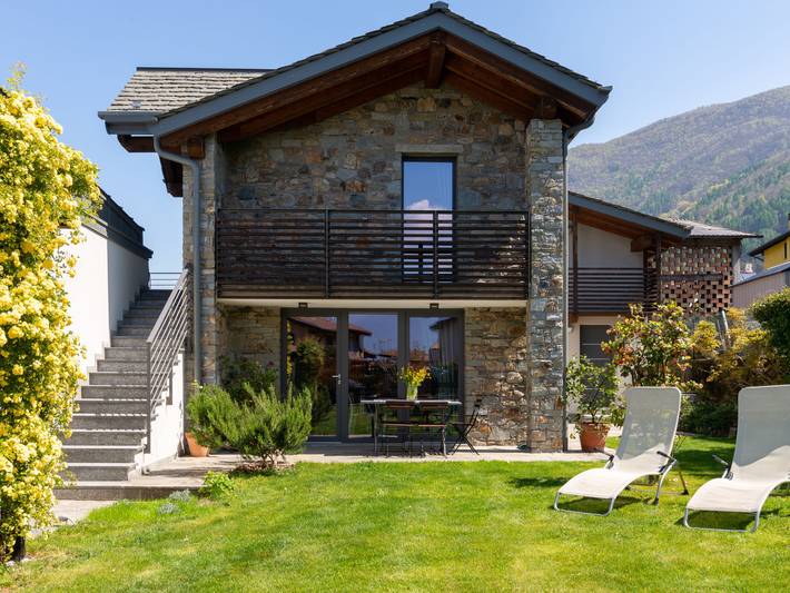 Holiday home for 4 people, with Balcony and Terrace as well as Garden in Lake Como