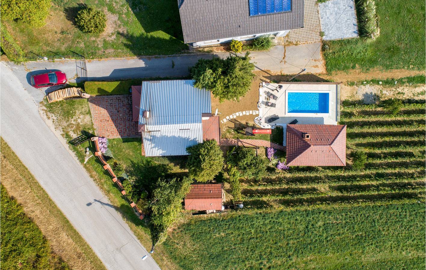 Modern appartement van 94 m² met zwembad, wifi, parkeerplaats en barbecue in Koprivnica-Krizevci