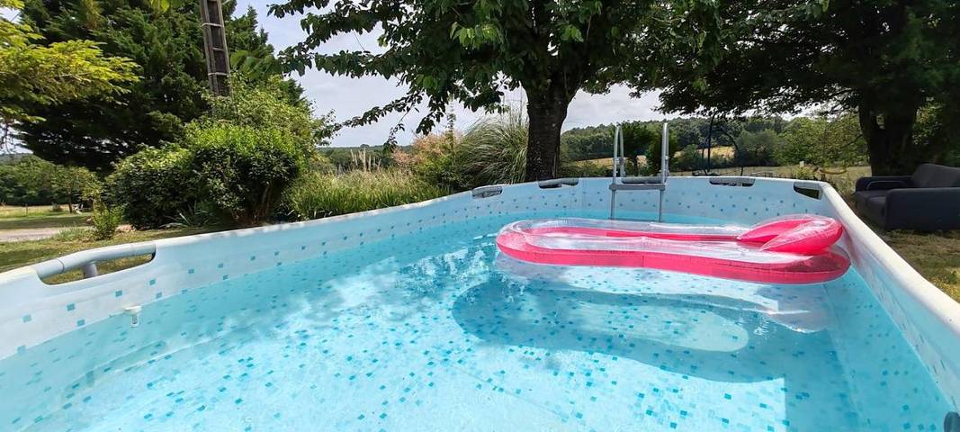 Maison d’hôte pour 3 personnes, avec vue ainsi que jardin et piscine à La Roche-Posay