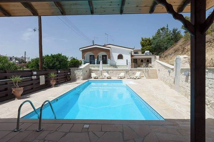 Location de vacances pour 5 personnes dans Πισσούρι